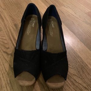 Tom’s black peep toe cork wedges